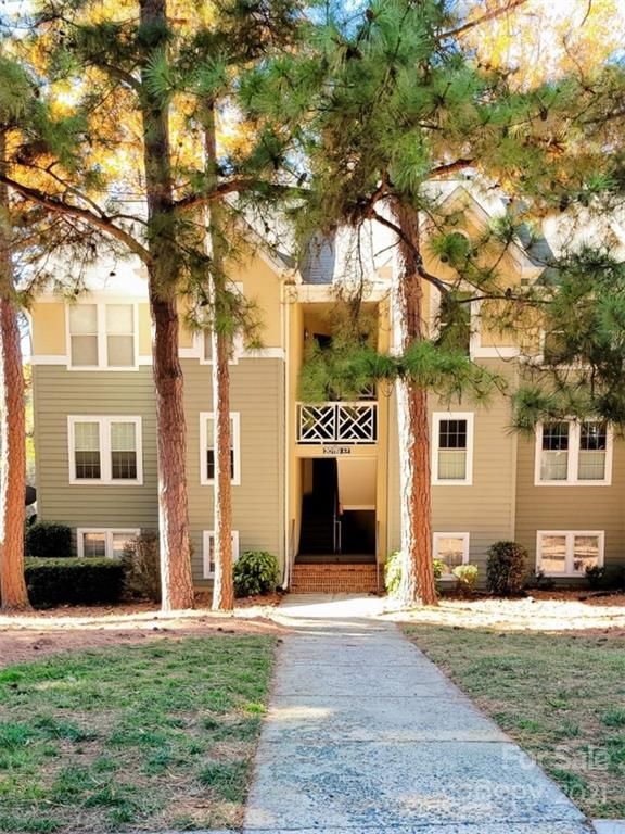20119 Henderson Rd #F, Cornelius, NC 28031