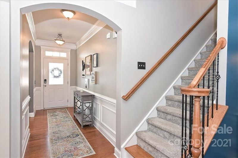 1014 Fleming Ln, Matthews, NC 28104