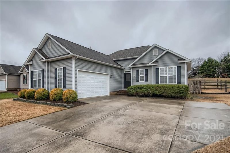 1113 Steele Meadows Dr, Fort Mill, SC 29715