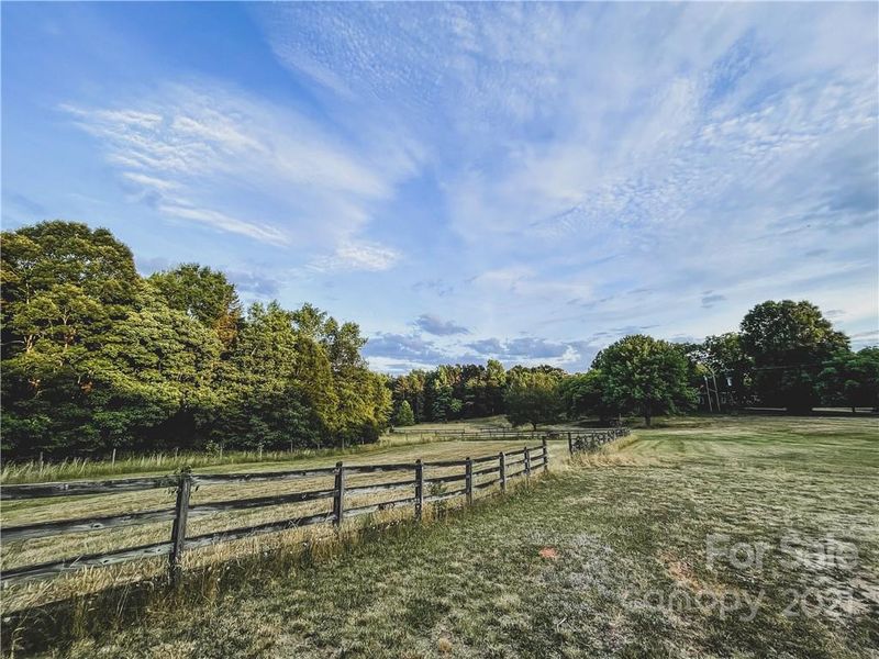 10520 Brief Rd, Charlotte, NC 28227