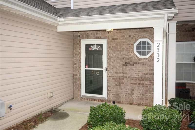 2332 Calabassas Ln, Matthews, NC 28105
