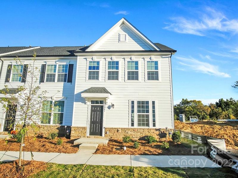 5041 Patton Dr, Cramerton, NC 28056