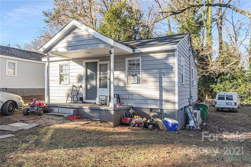 2552 Eddington St, Charlotte, NC 28208