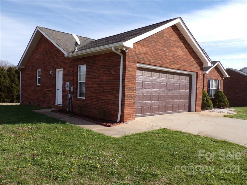 4094 C & B Farm Rd, Conover, NC 28613