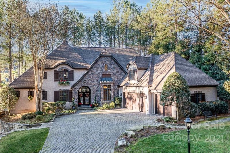 2401 Talbot Ct, Sherrills Ford, NC 28673