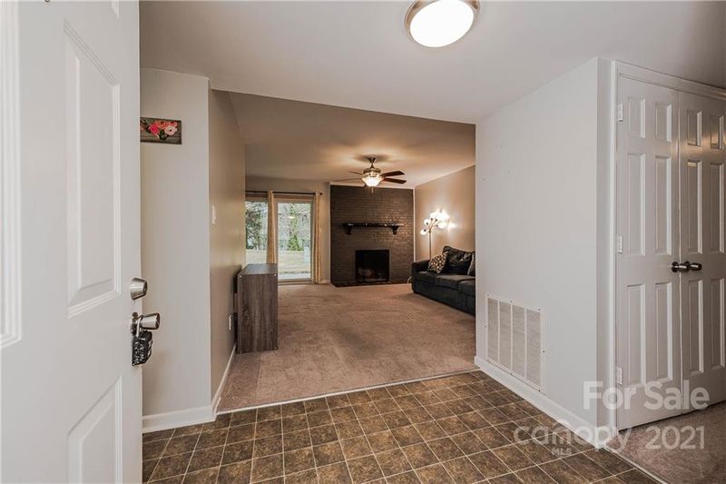 7822 Davinci Ln, Charlotte, NC 28226