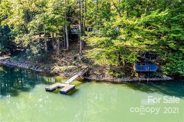132 Roundstone Rd, Troutman, NC 28166