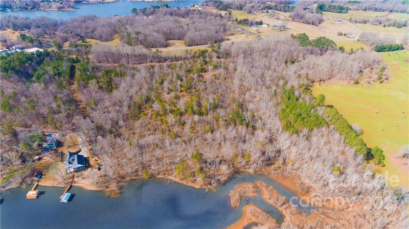 27 Mt Pleasant Rd, Sherrills Ford, NC 28673
