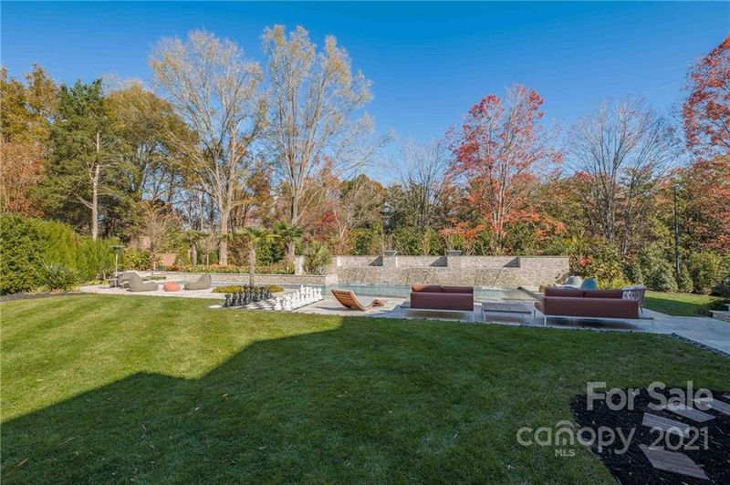 7217 Country View Ct, Charlotte, NC 28211