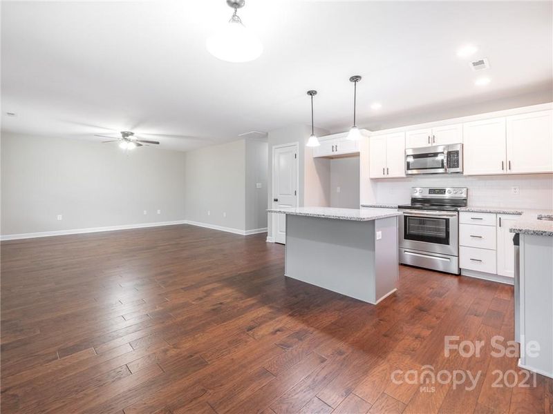 4275 Roberta Rd, Concord, NC 28027
