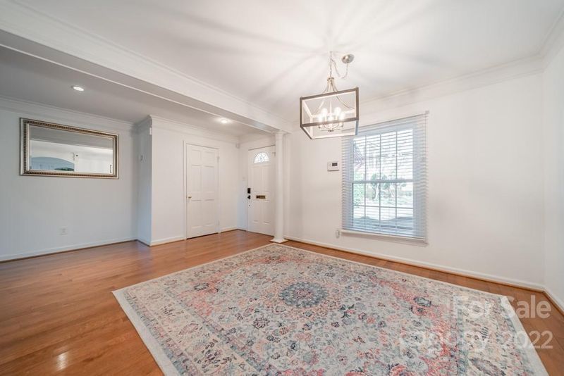 6736 Constitution Ln, Charlotte, NC 28210