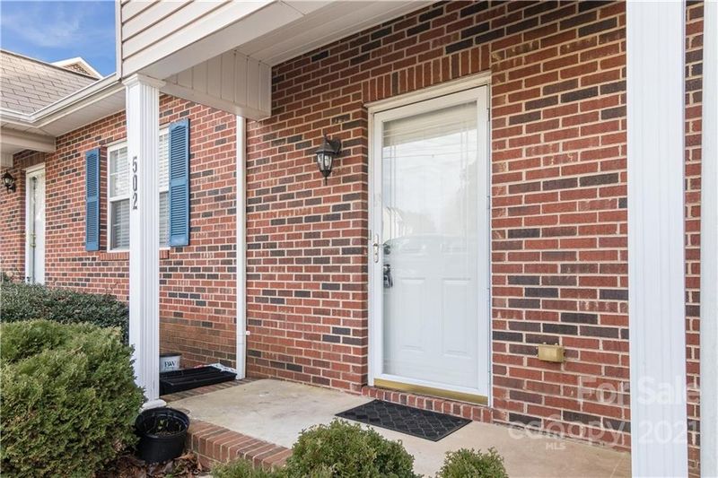 2222 NE 15th Ave #502, Hickory, NC 28601