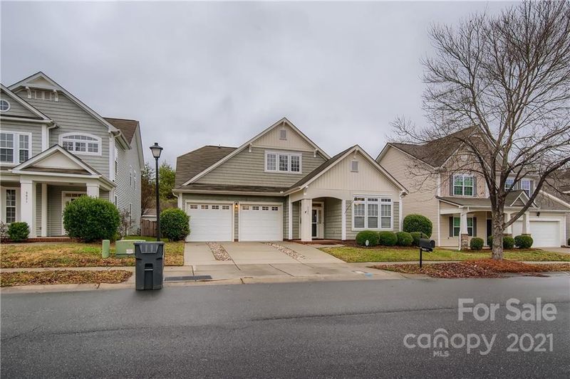 9625 Long Hill Dr, Charlotte, NC 28214