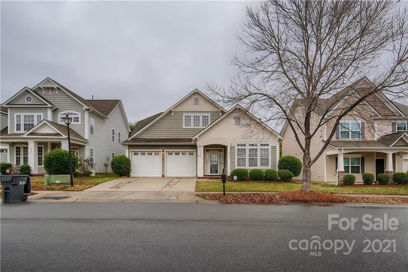 9625 Long Hill Dr, Charlotte, NC 28214