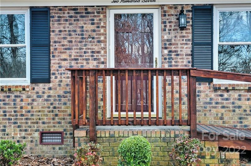 207 Falling Tree Ln, Monroe, NC 28112