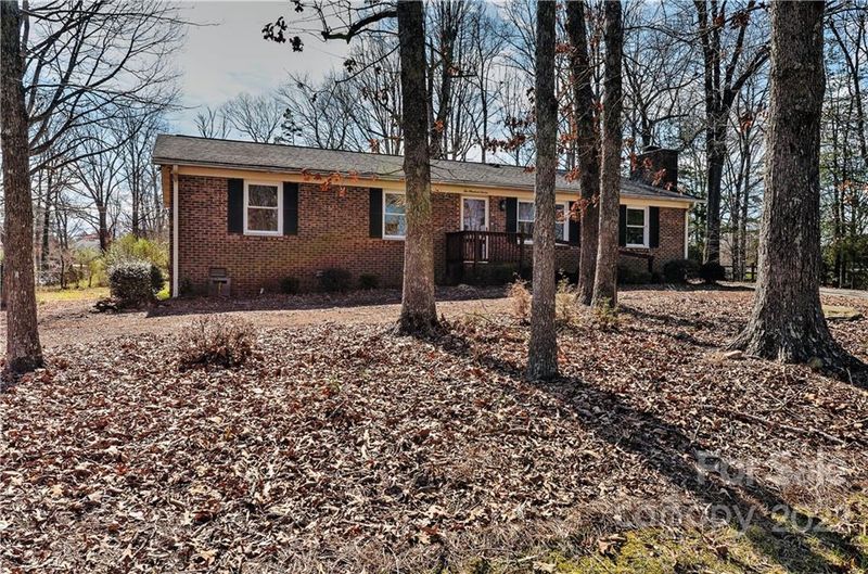 207 Falling Tree Ln, Monroe, NC 28112