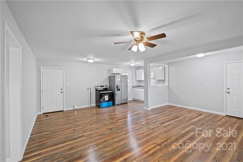201 Adrian St, Mount Holly, NC 28120