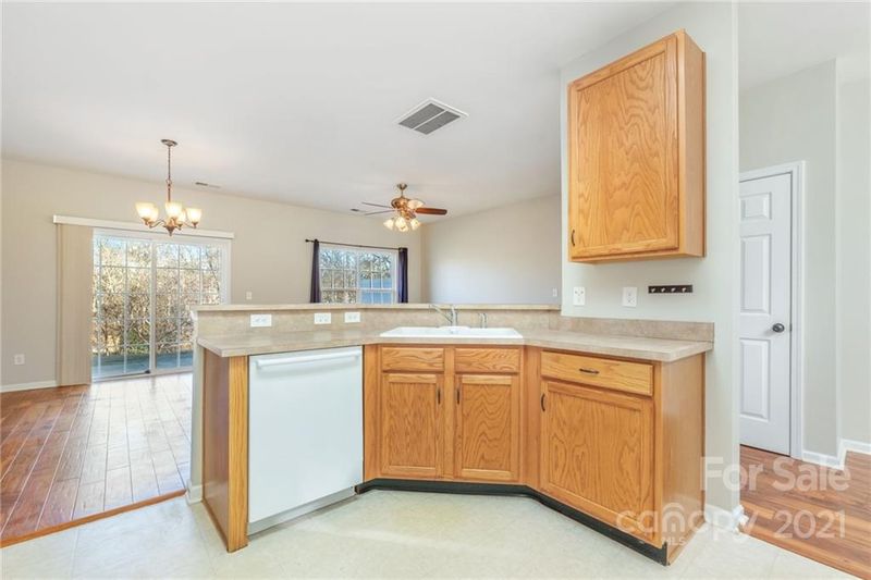 12207 Stratfield Place Cir, Pineville, NC 28134