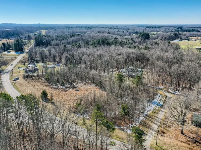 - County Line Rd, Bessemer City, NC 28016