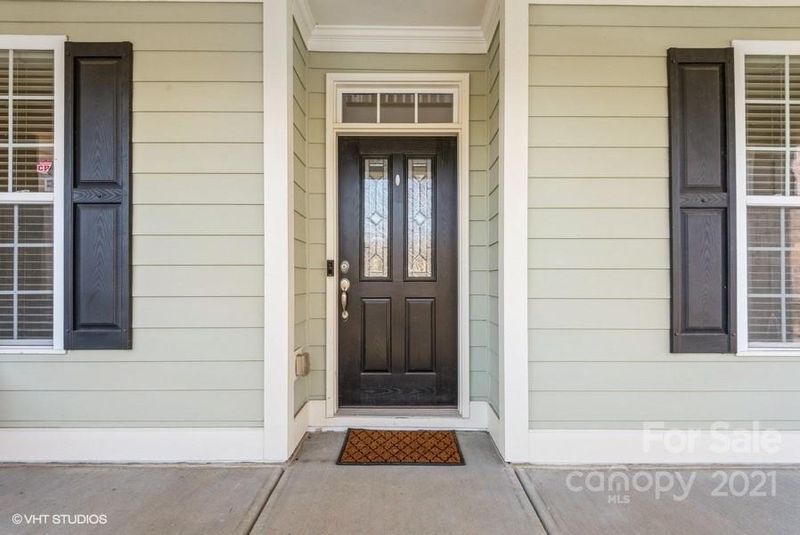 3418 Madrigal Ln, Charlotte, NC 28214