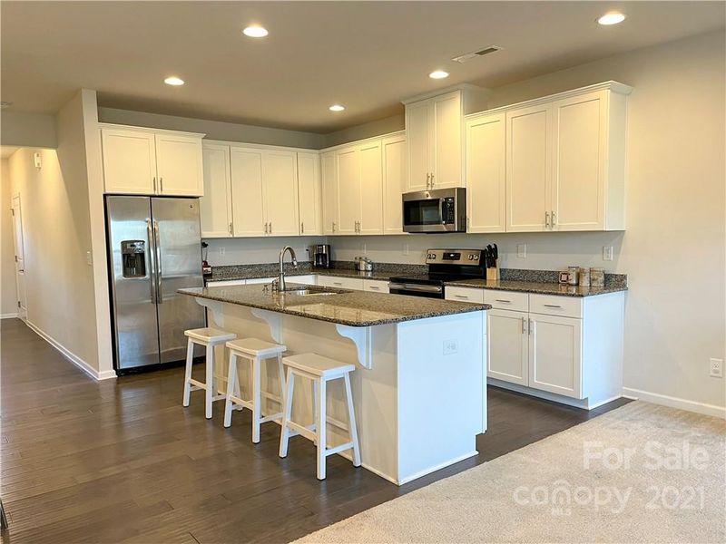 330 Scenic View Ln, Stallings, NC 28104