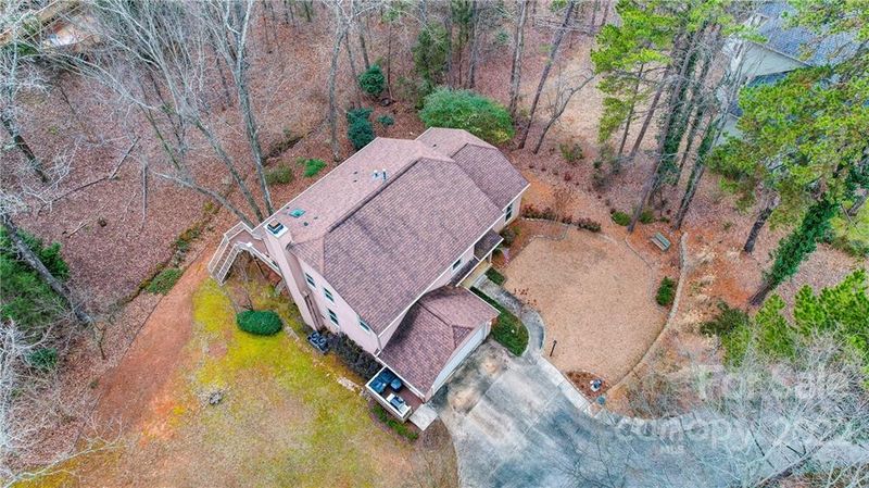 7055 Mariners Ct, Tega Cay, SC 29708