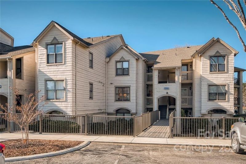 18709 Nautical Dr #205, Cornelius, NC 28031