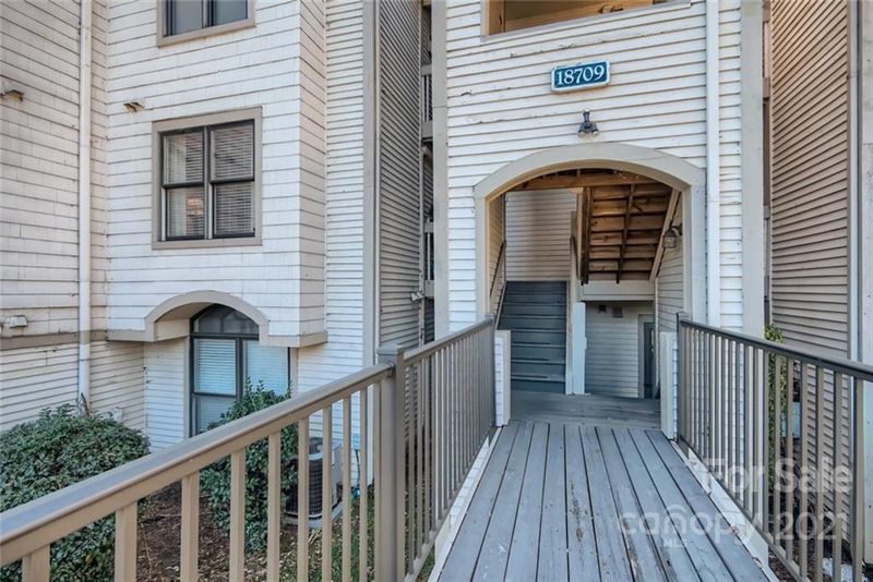 18709 Nautical Dr #205, Cornelius, NC 28031