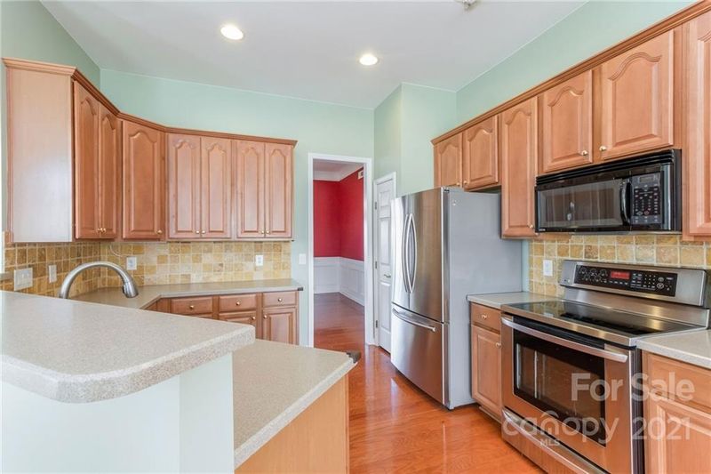 212 Pine Lake Dr, Monroe, NC 28110