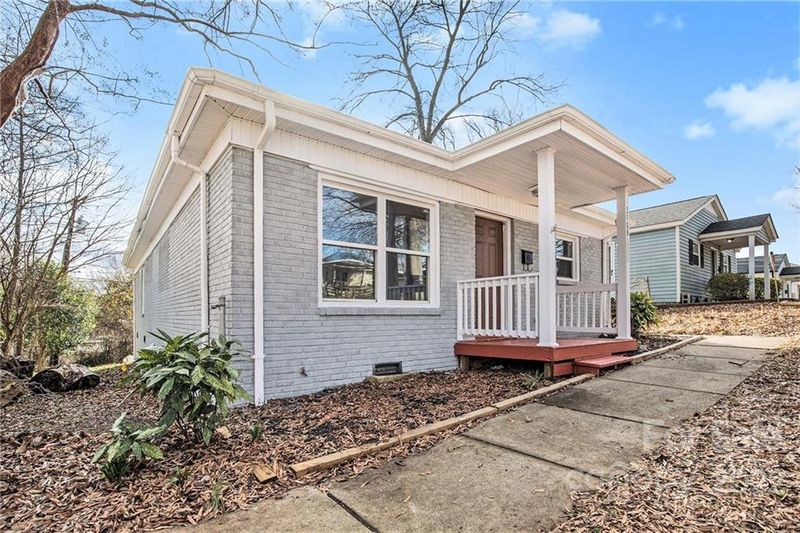 2108 Brewton Dr, Charlotte, NC 28206