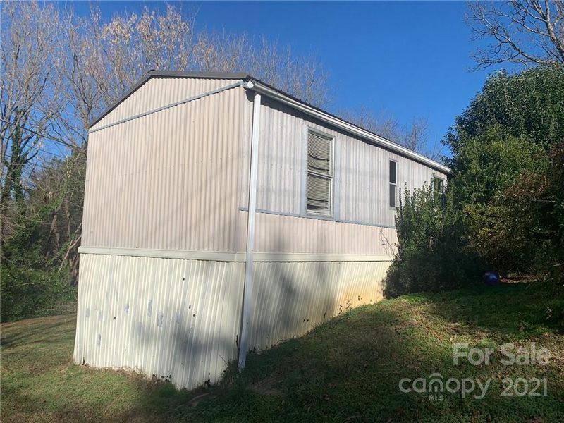 452 9th St SW, Hickory, NC 28602