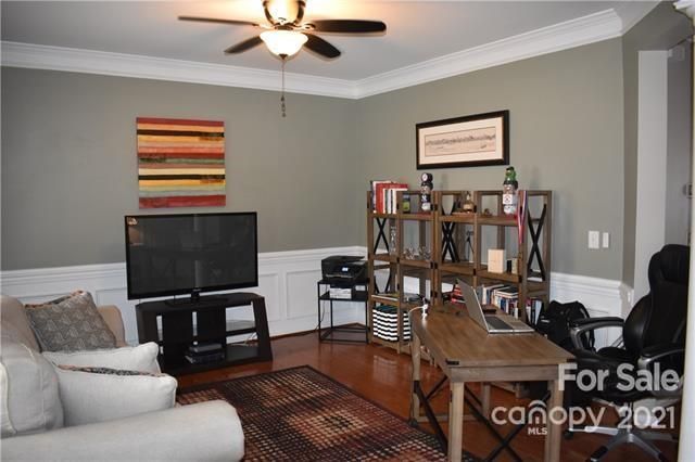20560 Harbor View Dr, Cornelius, NC 28031