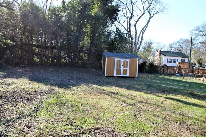 115 Cherry St, Belmont, NC 28012