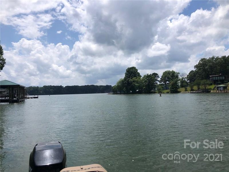 159 River Ridge Ln, Statesville, NC 28677