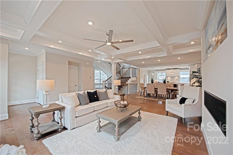 489 Main St S #6, Davidson, NC 28036