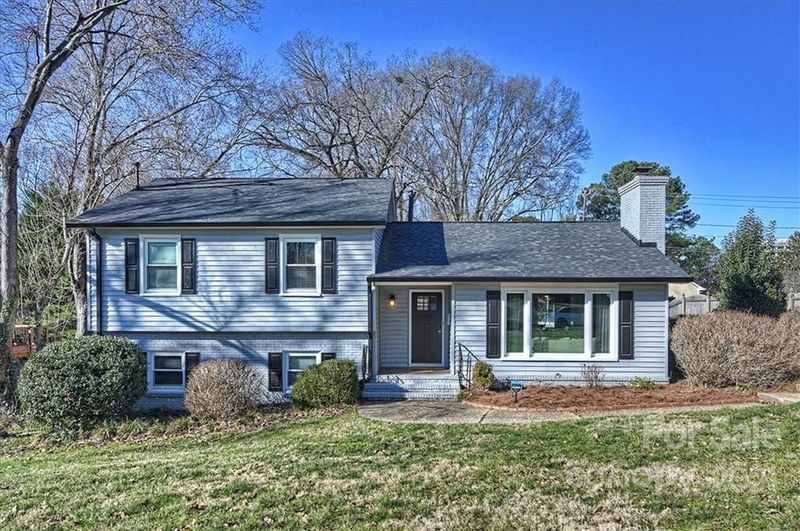 4810 Fairheath Rd, Charlotte, NC 28210