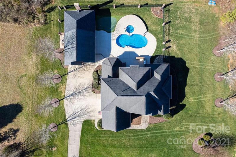 1310 Steepleview Ct, Stanley, NC 28164