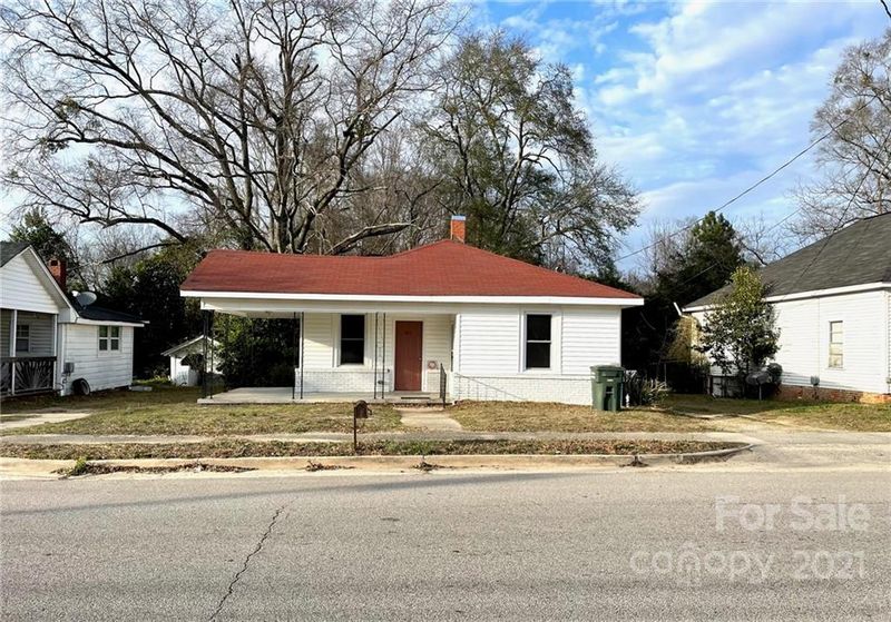 211 Hilton St E, Kershaw, SC 29067