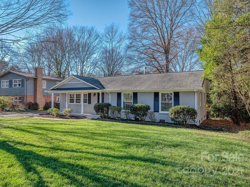 5912 Charing Pl, Charlotte, NC 28211