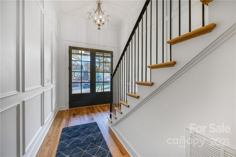 1009 Goshen Pl, Charlotte, NC 28211
