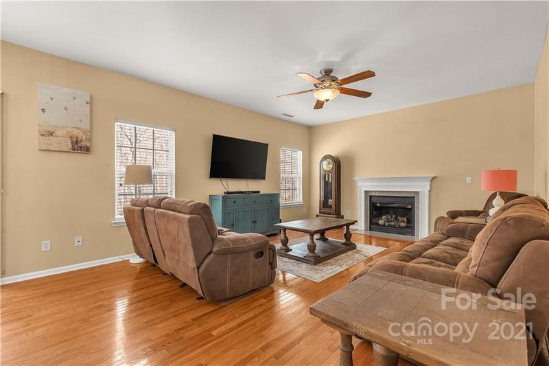 3268 Wicklow Ln, Clover, SC 29710