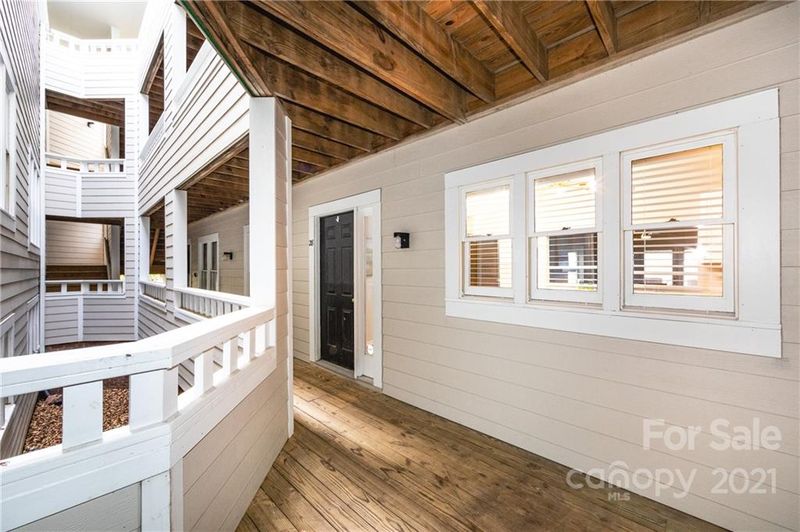 2715 Selwyn Ave #28, Charlotte, NC 28209