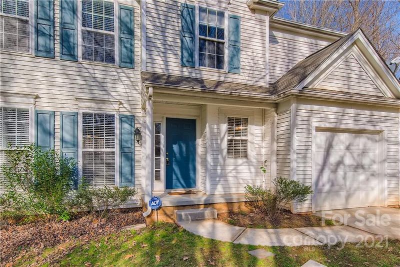 1550 Rumstone Ln, Charlotte, NC 28262