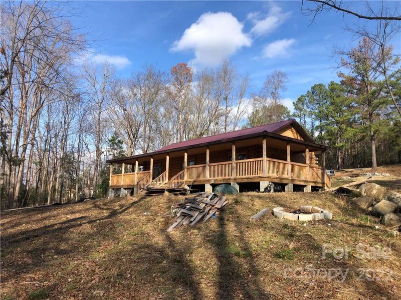 5585 Old Winnsboro Rd, Great Falls, SC 29055