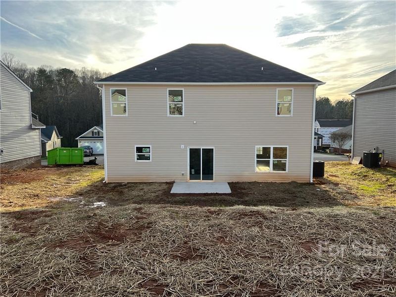1527 Mayfair Dr, Conover, NC 28613