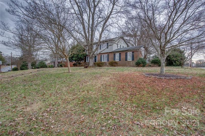 1605 Dixon Rd, Gastonia, NC 28054