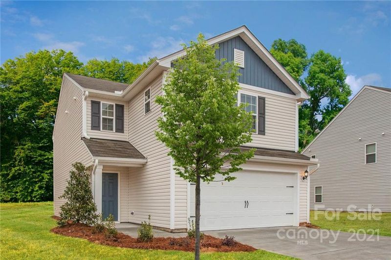 8104 Derby Woods Ln, Charlotte, NC 28214
