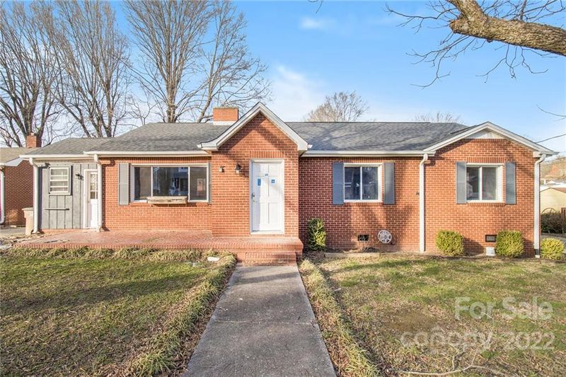 205 College St, Marshville, NC 28103