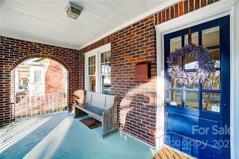 1820 Thomas Ave, Charlotte, NC 28205