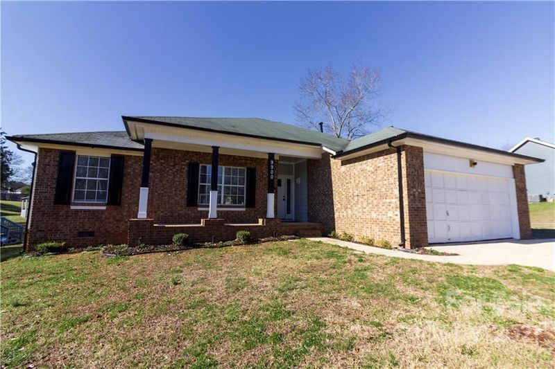 9900 Dunfries Rd, Matthews, NC 28105